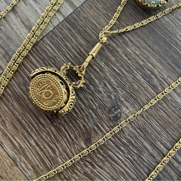 Vintage 60’s gold tone Goldette layered necklace - Picture 7 of 9